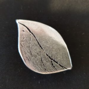 Magnet Brosche Silber Blatt