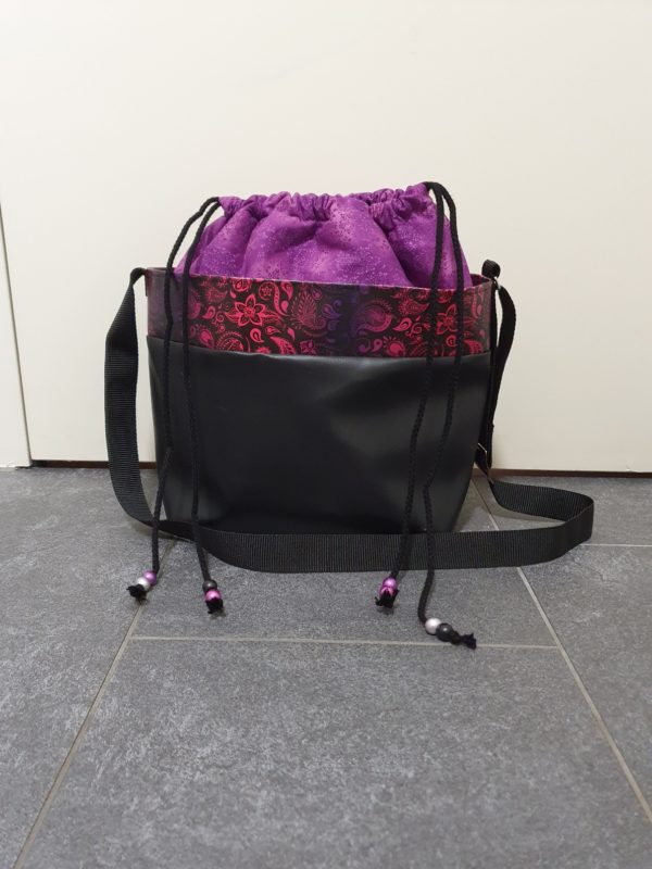 Handtasche Kordeltasche Kunstleder violett