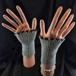 Stulpen gestrickt Unikat Merino Perlen