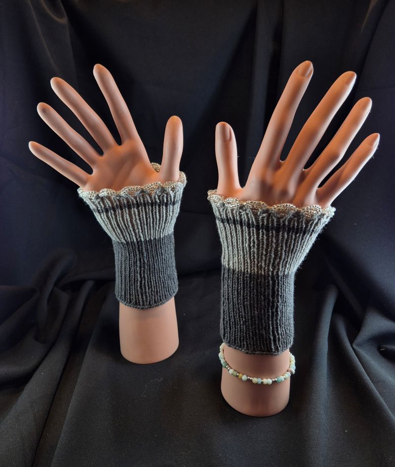 Stulpen gestrickt Unikat Merino Perlen